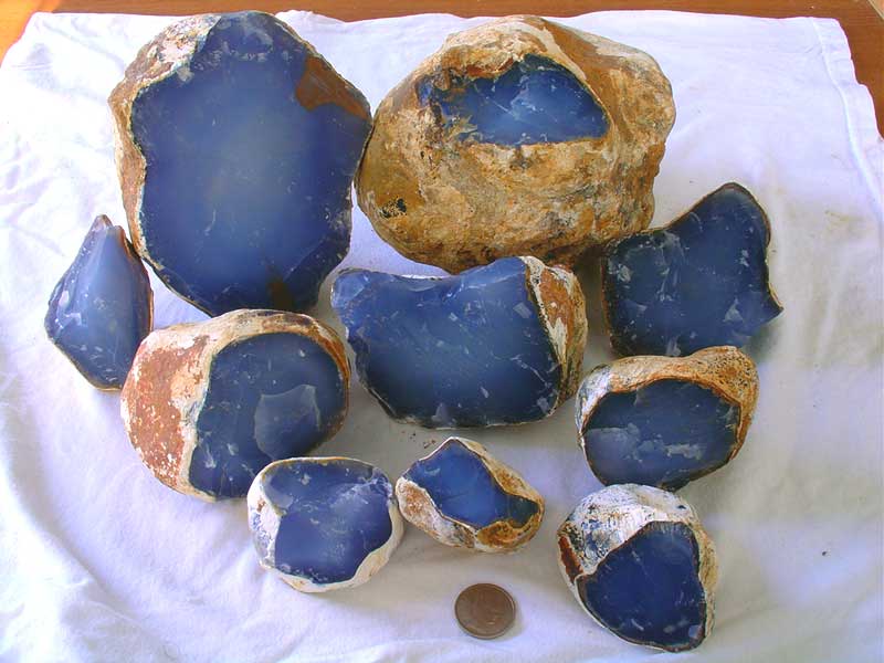  Blue Chalcedony Rough Nodule Type (Calcédoine bleue Nodule Rough Type)