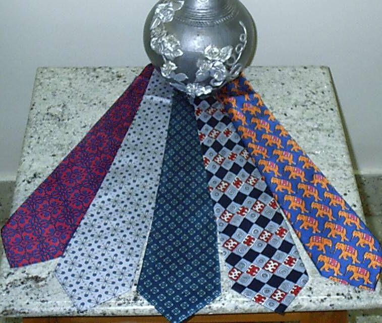  Silk Neckties ( Silk Neckties)