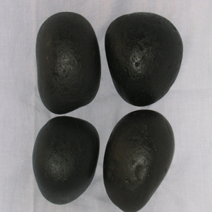  Black Pebbles (Black Pebbles)