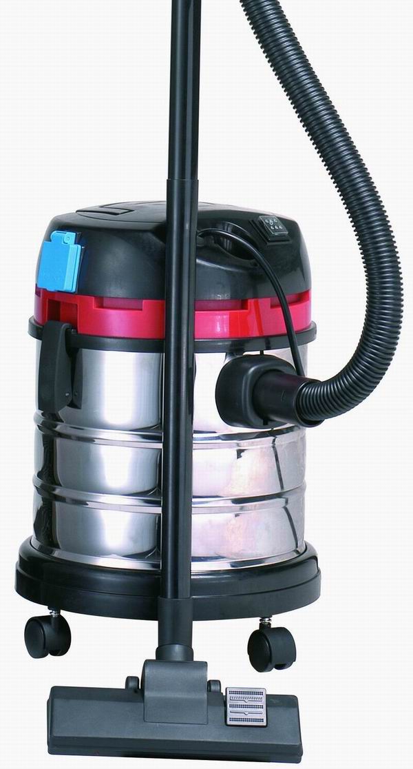  1400w Wet And Dry Vacuum Cleaner With Output Socket (1400W Wet And Dry Vacuum Cleaner Avec sortie Socket)