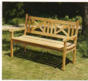  Wooden Bench (Деревянная скамья)