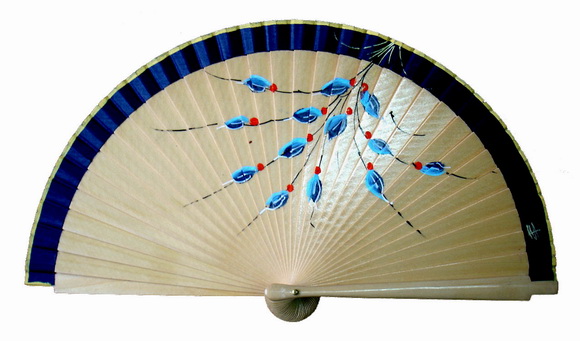  Hand Fan (Рука вентилятора)