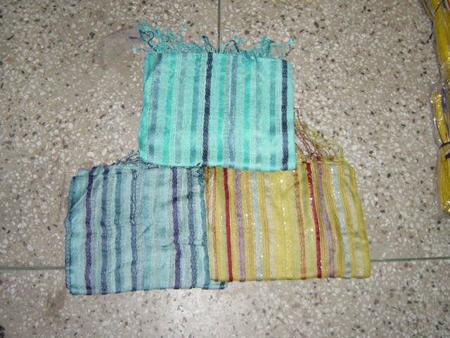  Viscose Shawls (Viscose Echarpes)