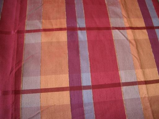  100% Polyester Fabric With Chennile (Tissu 100% polyester avec Chennile)
