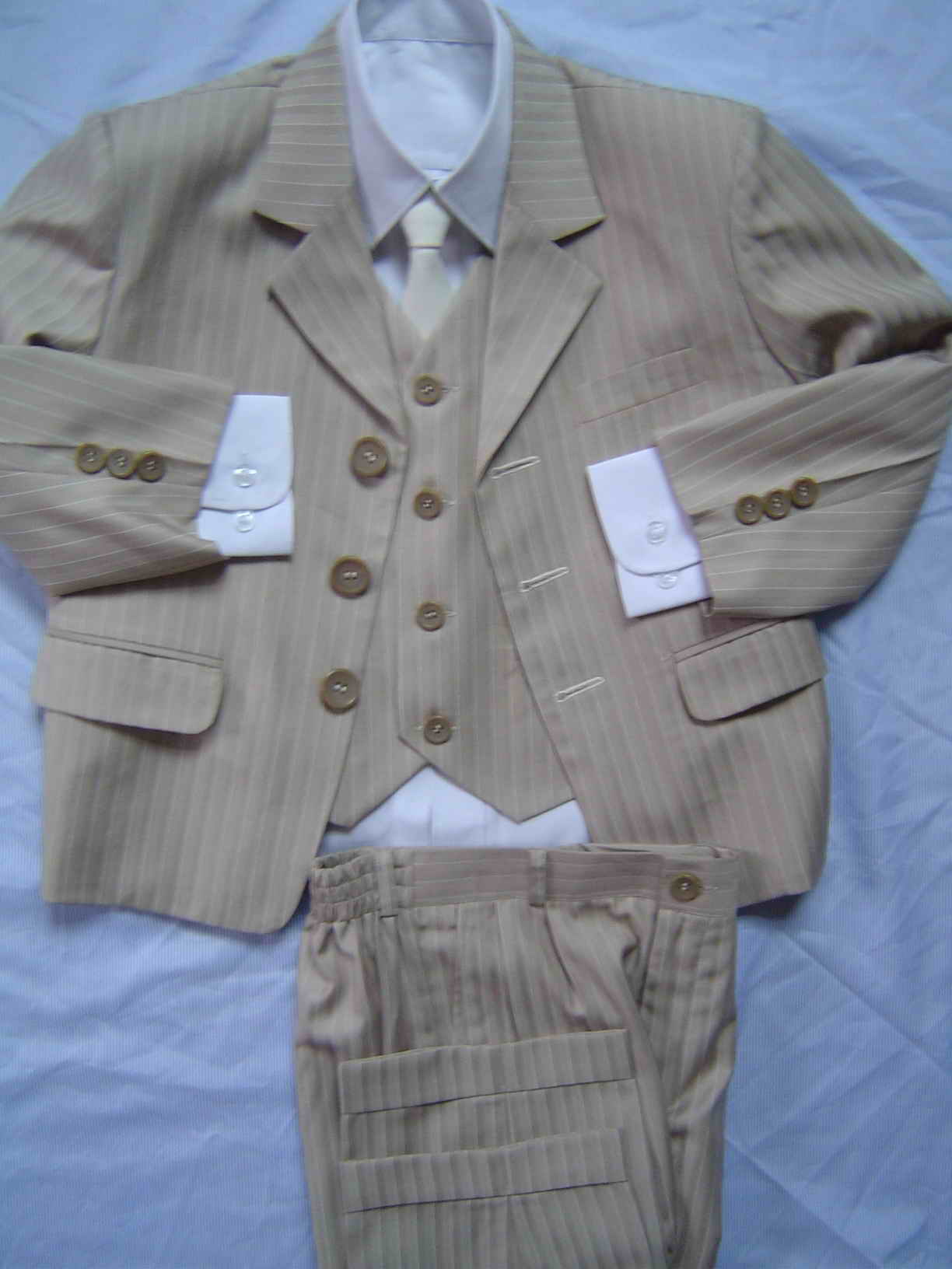  Boy Suits 4-5 Pieces (Boy Suits 4-5 pièces)