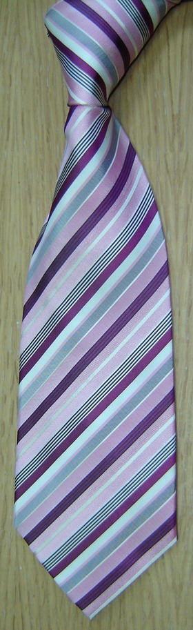 Stripe Woven Silk Necktie (Spring-Summer Design) (Cravate en soie à rayures (Spring-Summer Design))