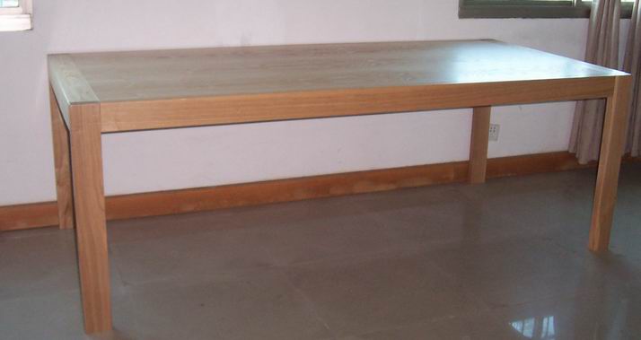  Ash Dining Table (Ash Dining Table)