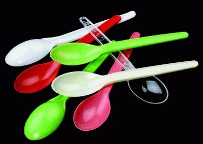  Plastic Spoon (Cuillère en plastique)