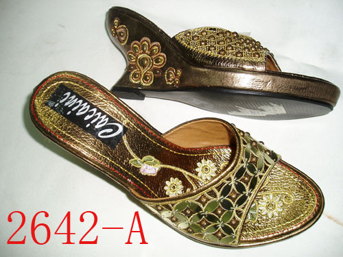  Embroidered Sandal (Brodé Sandal)