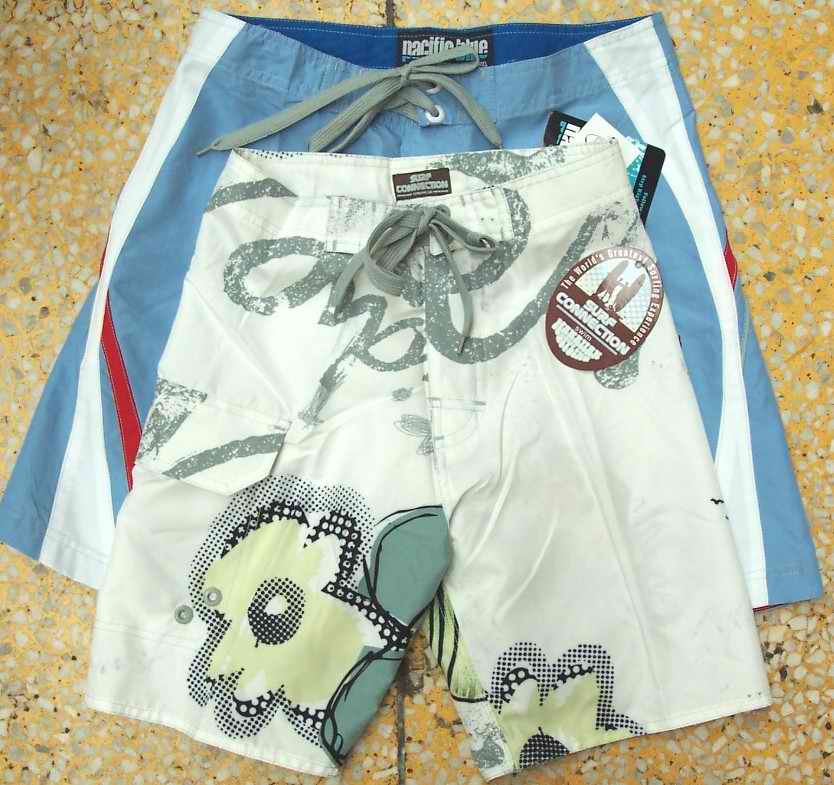  Surfing Shorts, Burmuda Board Stocklot (Surfing courts-métrages, Burmuda Conseil Stocklot)