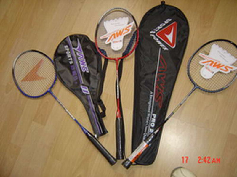  Badminton Rackets (Badminton-Schläger)