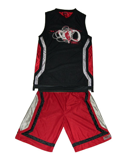  Football Or Basketball Shirts And Shorts (Football Basket-ball ou des chemises et des courts métrages)