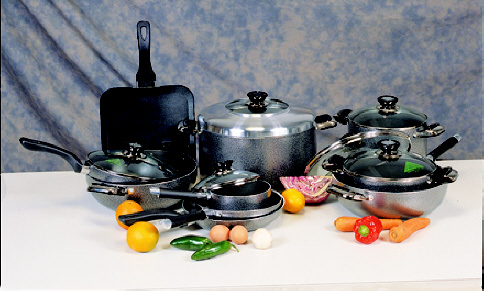  Aluminum Nonstick Cookware (Casseroles en aluminium à revêtement antiadhésif)