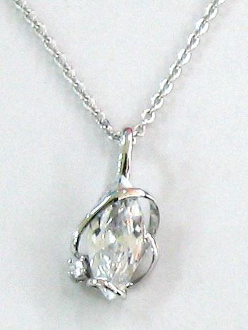  Necklace (Collier)