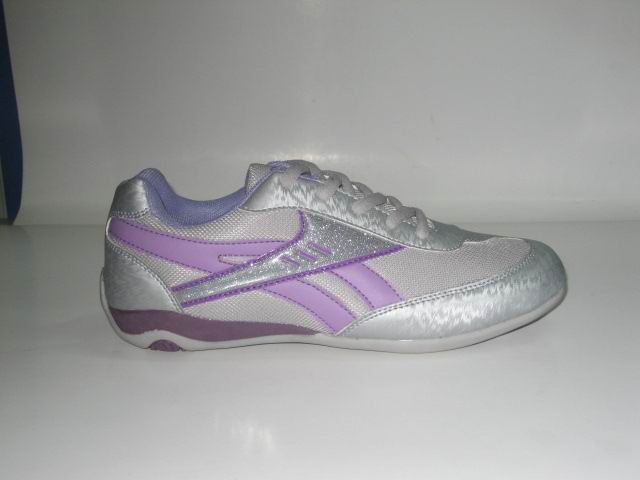  8034 Sport Shoes (8034 Chaussures de sport)