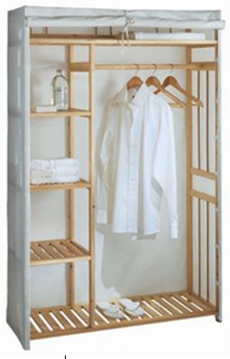  Wardrobe (Penderie)