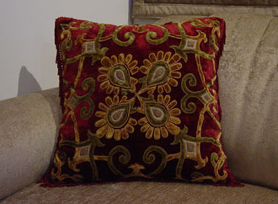  Velvet Patched Cushion Covers (Velvet Patched Cushion Covers)