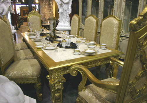  Louis XV Dining Set (Louis XV Ensemble repas)