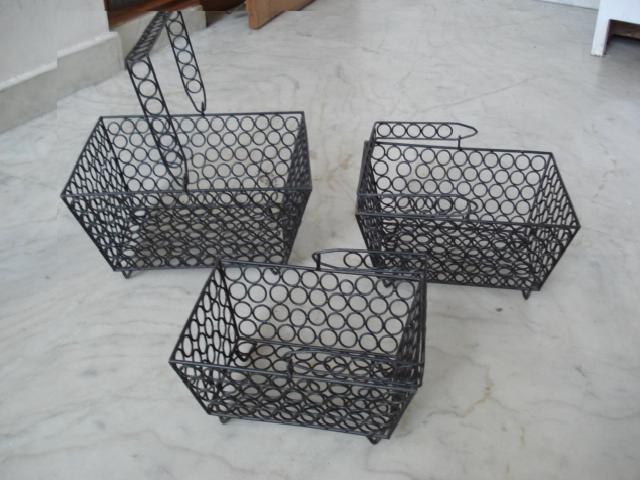  Wrought Iron Basket (Eisen Basket)