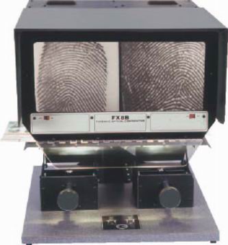  Forensic Optical Comparator (Forensic Comparateur optique)