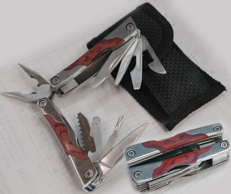  Multifunction Plier (Pince Multifonctions)