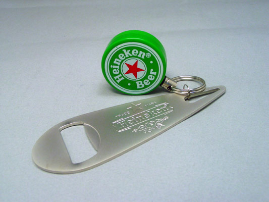  Bottle Opener With Clip (Ouvre-bouteille avec clip)