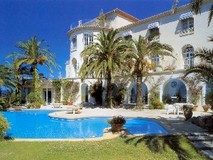  French Riviera Estate On The Heights Of Cannes (Immobilier Côte d`Azur Sur les hauteurs de Cannes)