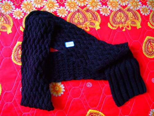  Hand Knitted Scarf ( Hand Knitted Scarf)