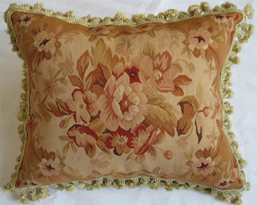  Aubusson Pillows (Aubusson Oreillers)