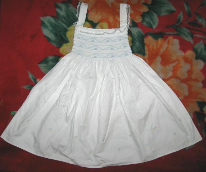  Children Dress With Embroidery ( Children Dress With Embroidery)