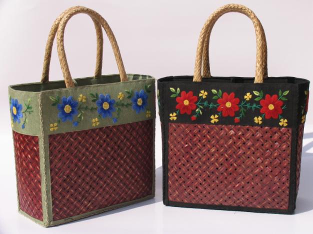  Embroidery On Bamboo Bag (Вышивка на бамбуковых сумка)