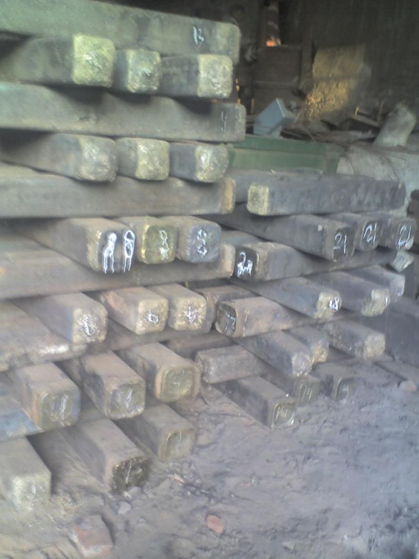  Stainless Steel Ingots (Lingots d`acier inoxydable)