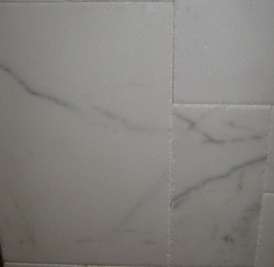  White Marble (En marbre blanc)