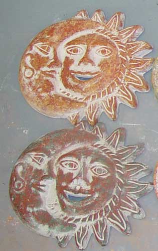 Clay Sun-Moon Plaque 45cm (Clay Sun-Moon Plaque 45cm)