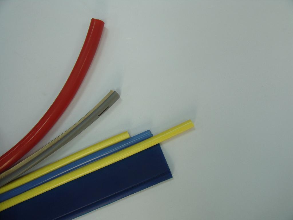  Silicon Extruded Product (Silicon extrudé produit)