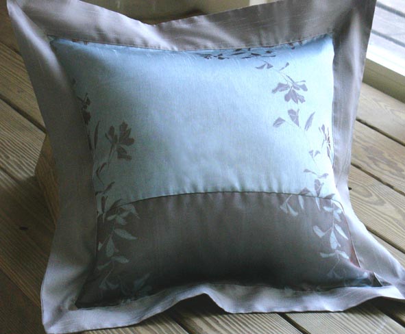  Cushion (Coussin)