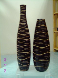 Mango Wooden Vases (Vases en bois de mangue)