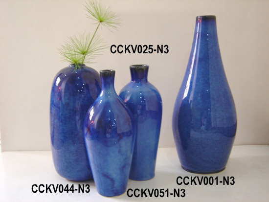 Blue Vases (Bleu Vases)