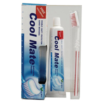  Toothpaste w/ Toothbrush (W dentifrice / brosse à dents)