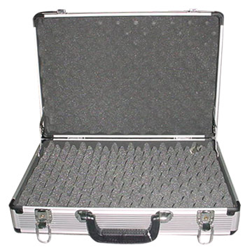  Aluminum Tool Case (Алюминиевый инструментальном ящике)