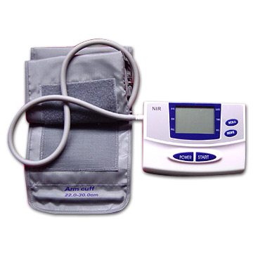  Digital Blood Pressure Monitor (Digital Blood Pressure Monitor)