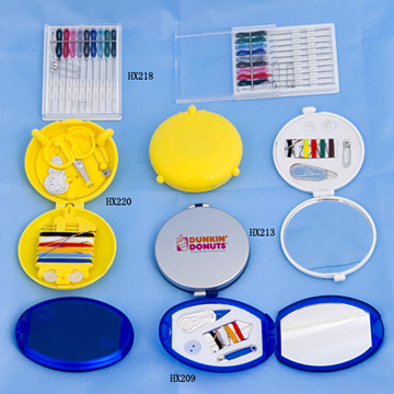  Sewing Kit (Trousse de couture)