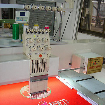  Plain Computer Embroidery Machine (Равнина Компьютерная вышивка машины)