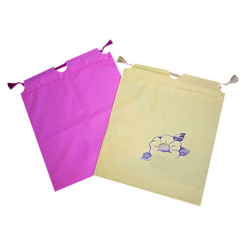  Plastic Bags (Sacs en plastique)