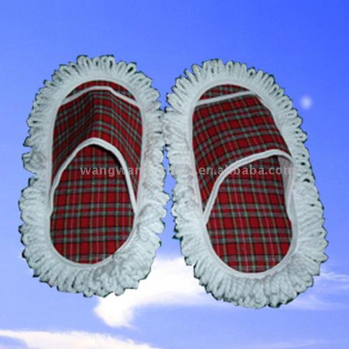  Cleaning Slippers (Nettoyage Chaussons)