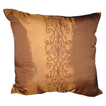  Embroidered Silk Cushion (Bestickter Seide Kissen)