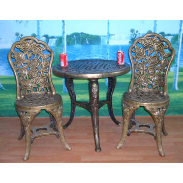  Garden Table and Chair Set (Table de jardin et chaises en)