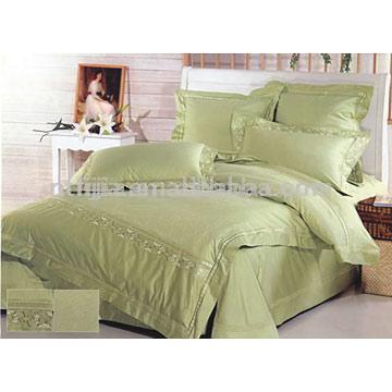  Embroidered Comforter Set (Couette brodée Set)