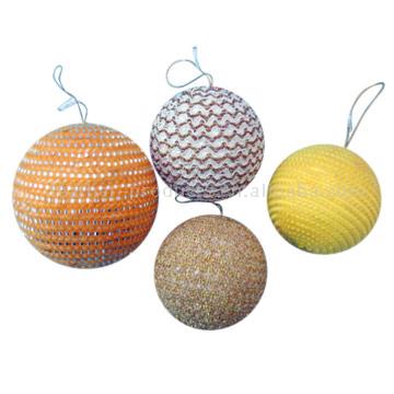 Feather Christmas Balls (Feather Christmas Balls)