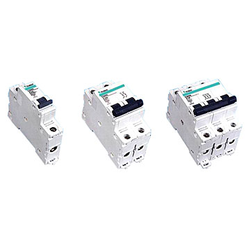  Fuse Holders with Neutral Line Connection